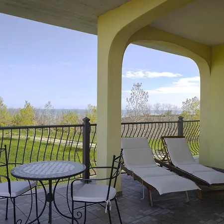 Marianna Guest house